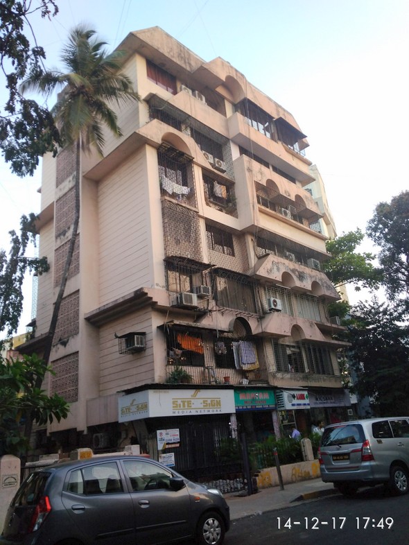 Main - Royal Crest, Bandra West